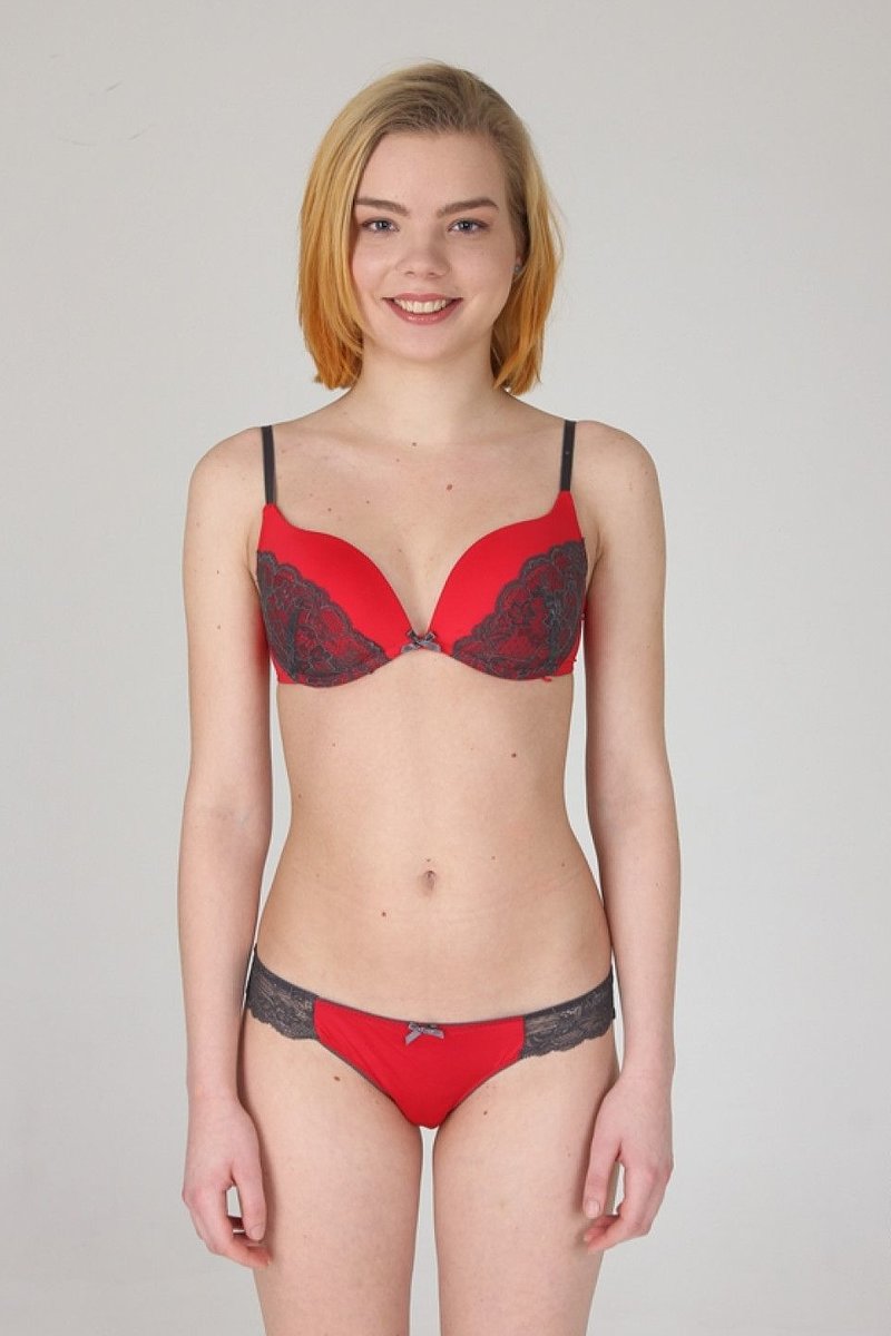 Ариэль, 21 год, 1 размер груди